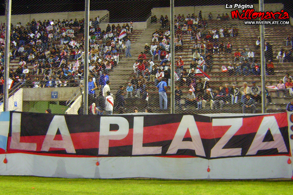 River vs Independiente (Beneficio - Salta 2009) 10